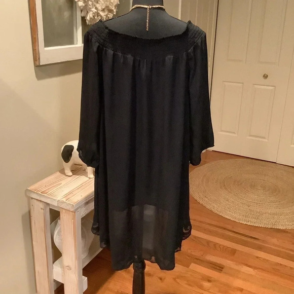 #153 Gorgeous Chicos Black Lace Bottom Tunic W/ Necklace and Earrings Set SzMed - Picture 8 of 10